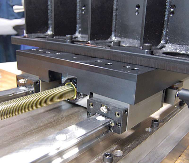 linear bearings,linear motion bearings,linear bushings,linear guides,linear systems